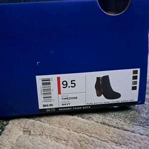 APT.9 SIZE 9 1/2 NAVY BLUE BOOTIES